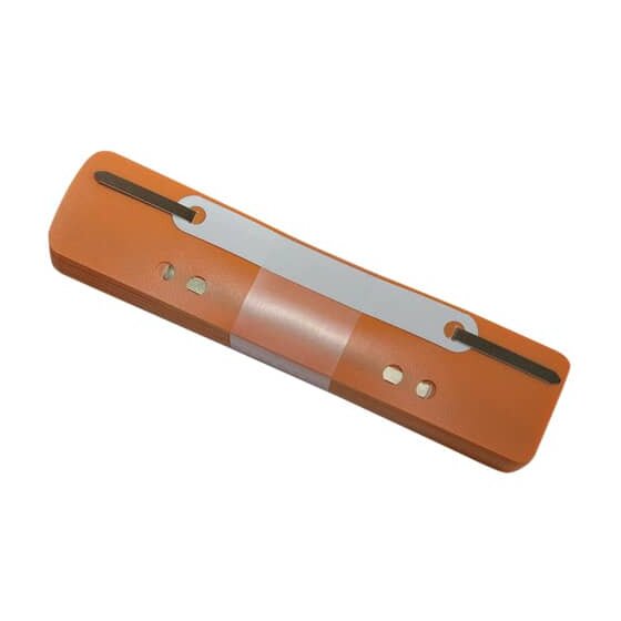 Q-Connect® Heftstreifen Kunststoff, kurz - Deckleiste aus Kunststoff, orange, 25 Stück